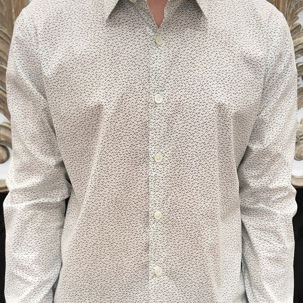 Theory NWT men’s  White Patterned Shirt